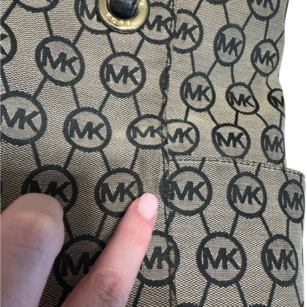 MICHAEL KORS large shoulder bag